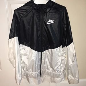 Wind breaker